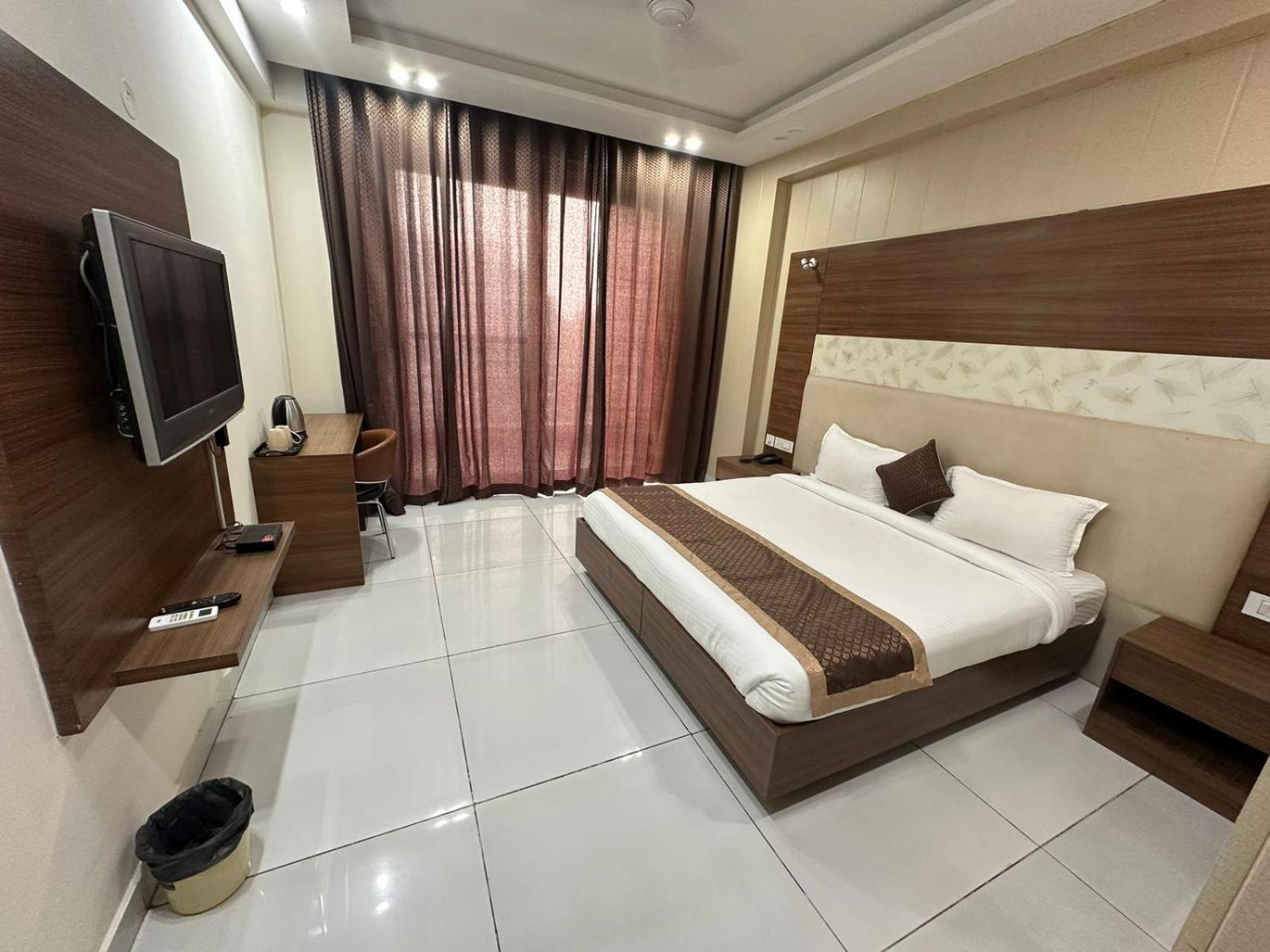 Just In Gurgaon Hotel Exterior foto