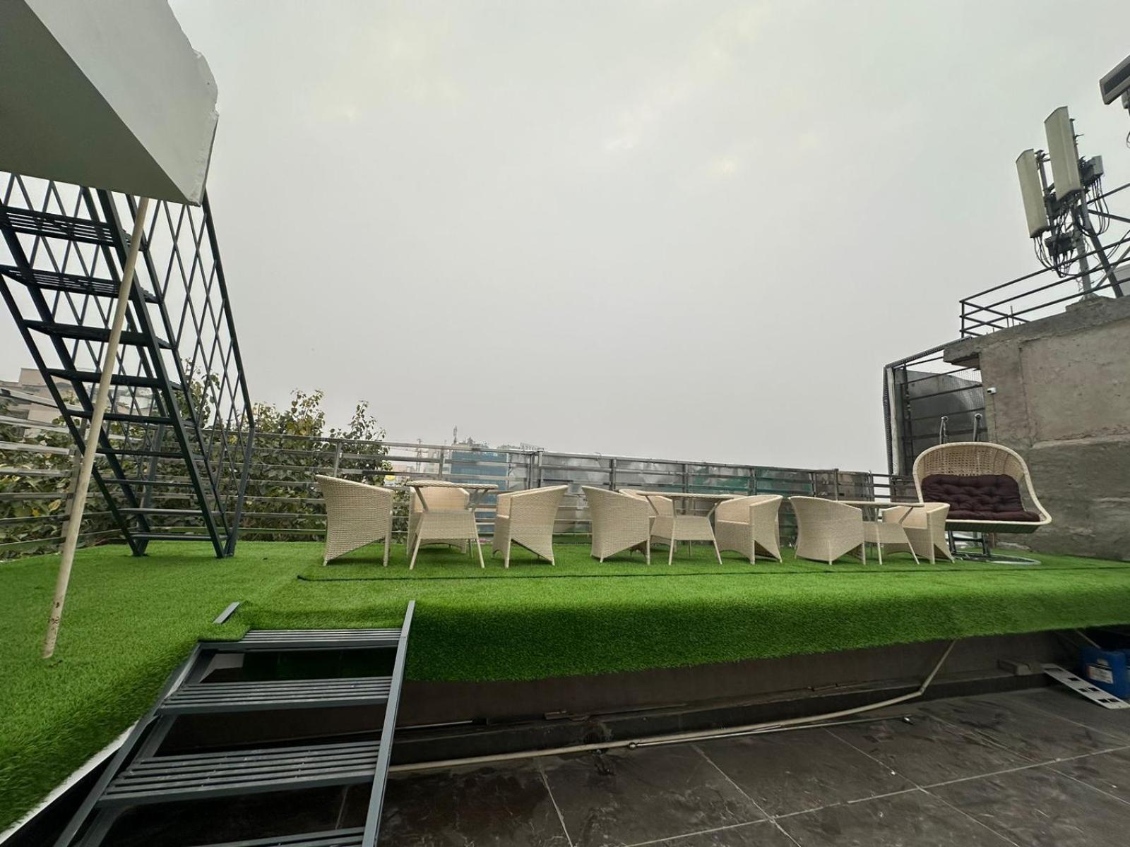 Just In Gurgaon Hotel Exterior foto