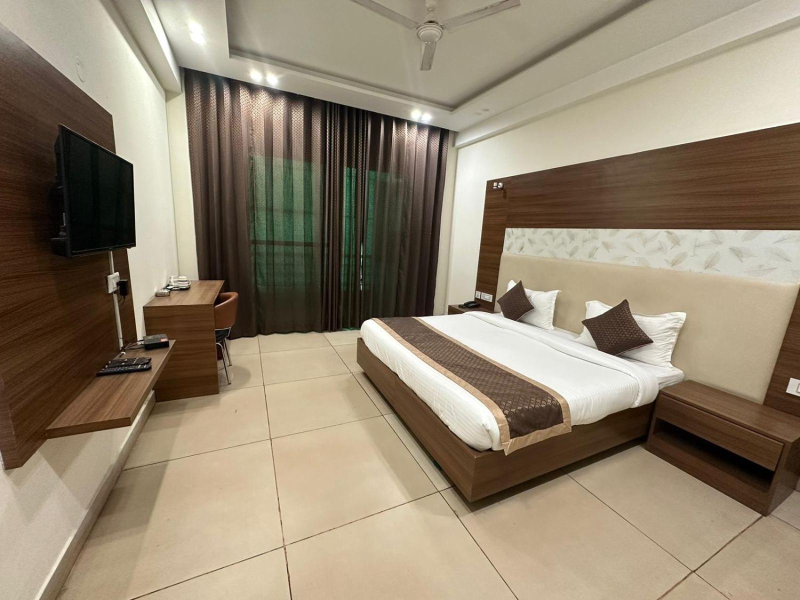 Just In Gurgaon Hotel Exterior foto